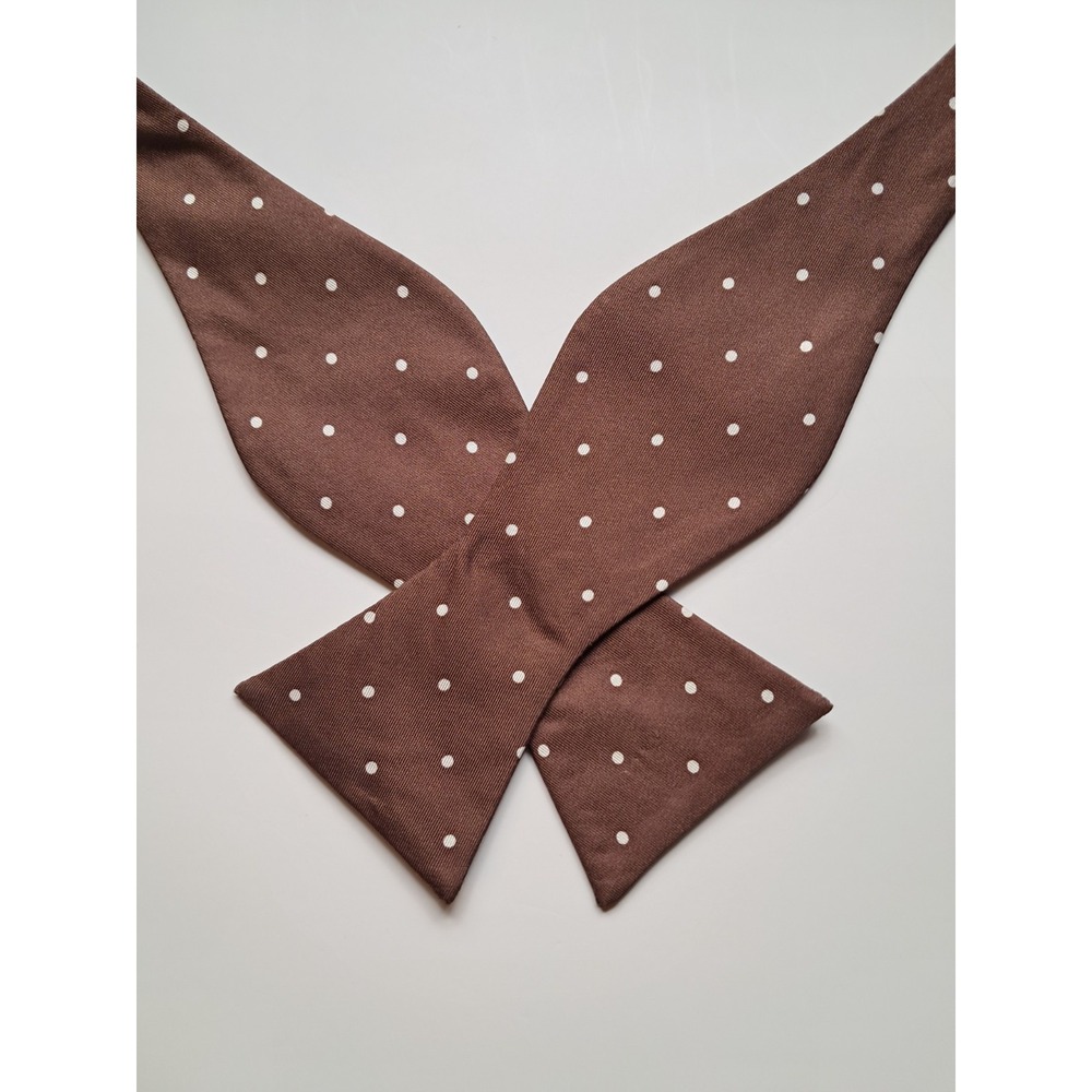 Bird Dog Bay Repp Silk Bow Tie Brown/White Dots